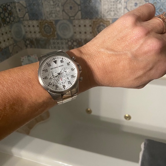 Auth Michael Kors Men’s/Women’s watch - Picture 3 of 4